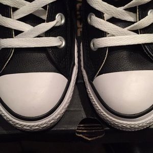 Leather high top Converse (Black)